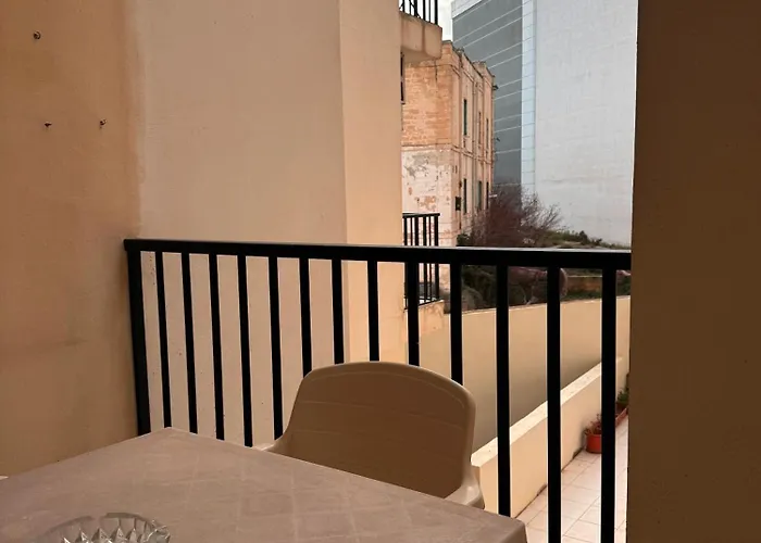 Qui-si-sana Seafront Lejlighed