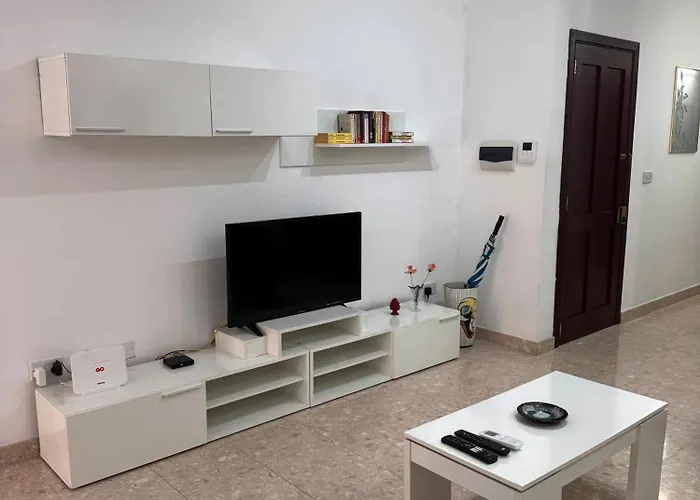 Qui-si-sana Seafront * Sliema